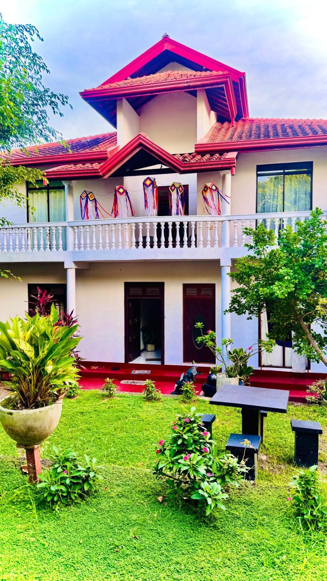 Sritaly Inn Mirissa Esterno foto